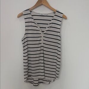 Reitmans Monochrome Striped Tank Top – Viscose Blend (Size Medium) 🖤🤍✨